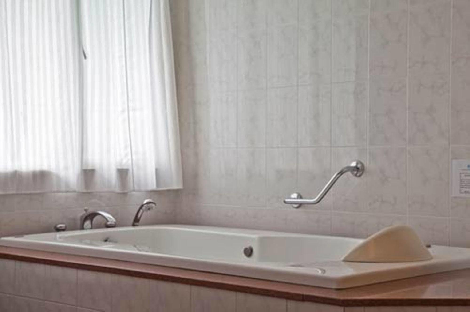 Green Park Hotel هانوي المظهر الخارجي الصورة