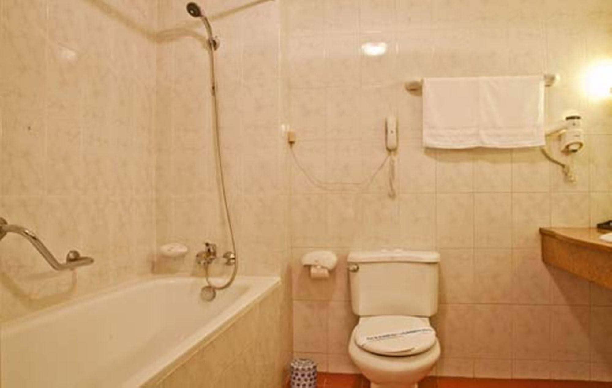 Green Park Hotel هانوي المظهر الخارجي الصورة