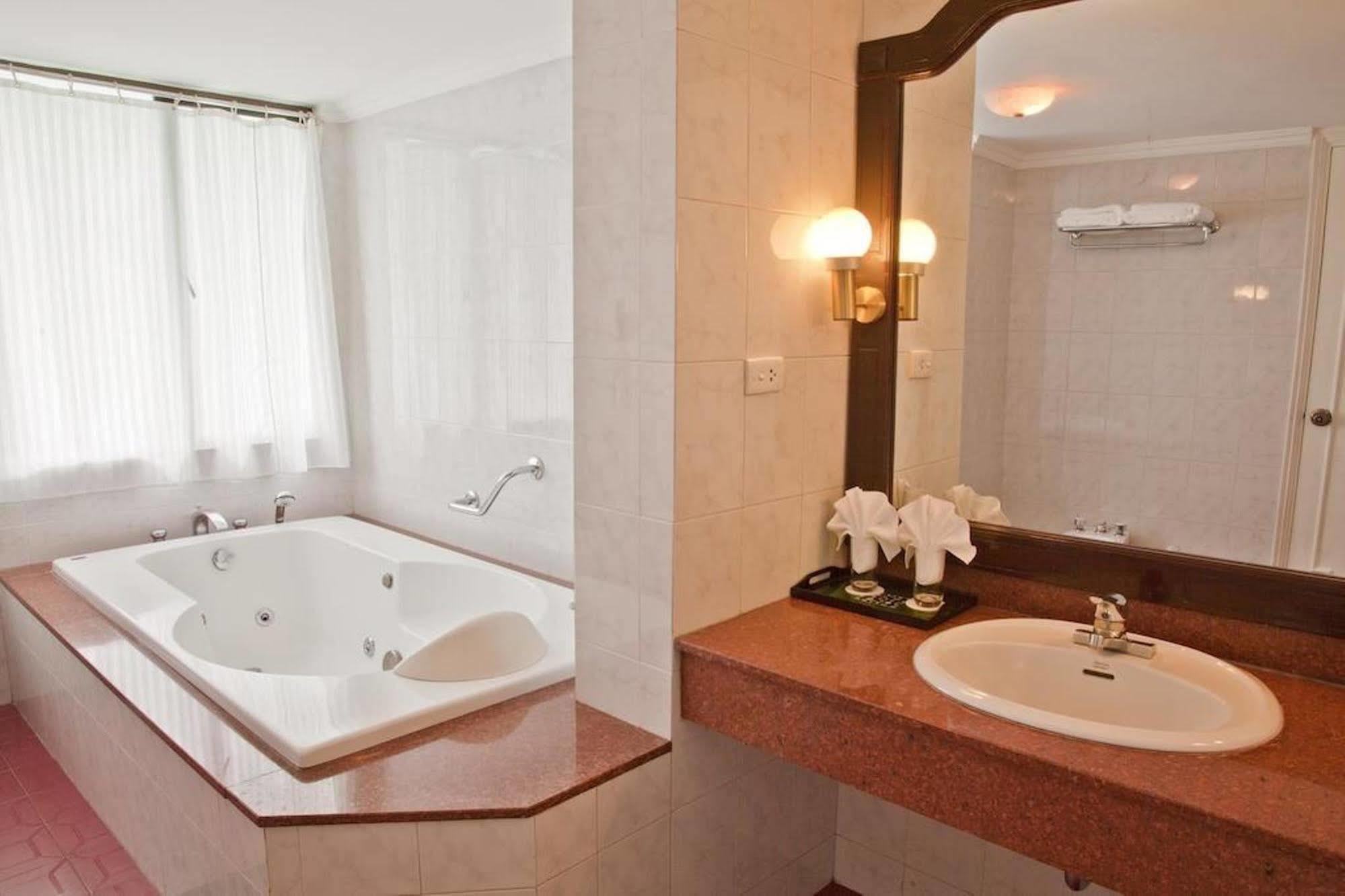Green Park Hotel هانوي المظهر الخارجي الصورة